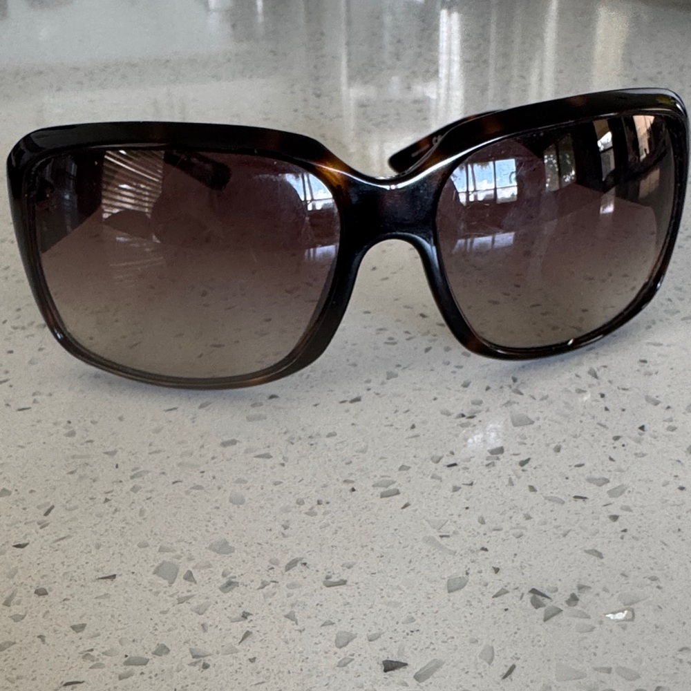 Pre-own Juicy couture sunglasses